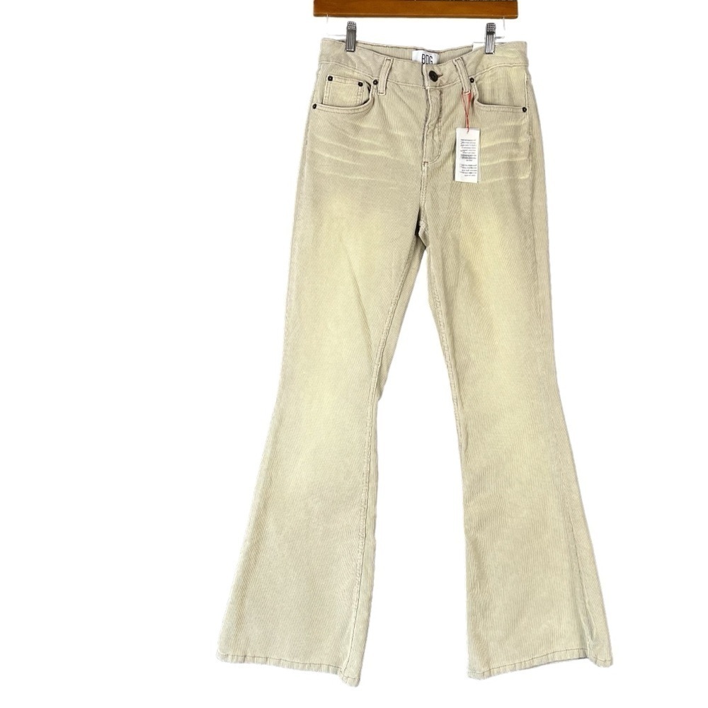 Urban Outfitters BDG Creme Mid Rise Flare Leg Corduroy Jeans Women's Size 29